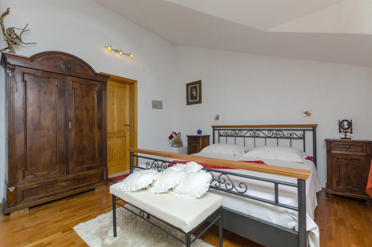 And Lea Apartman *