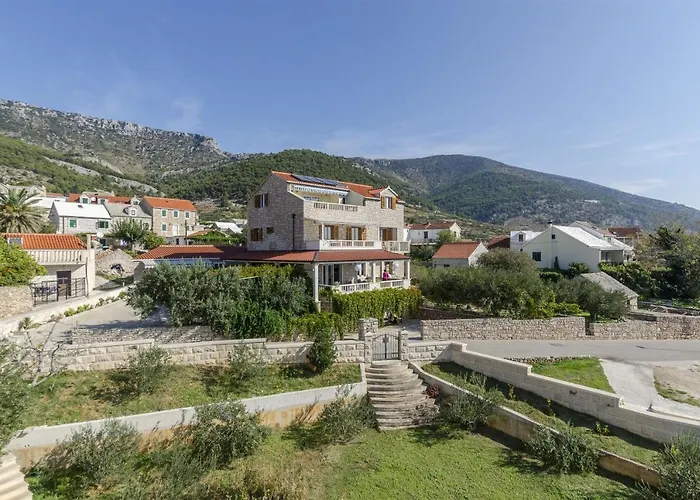 Apartments And Rooms Lea