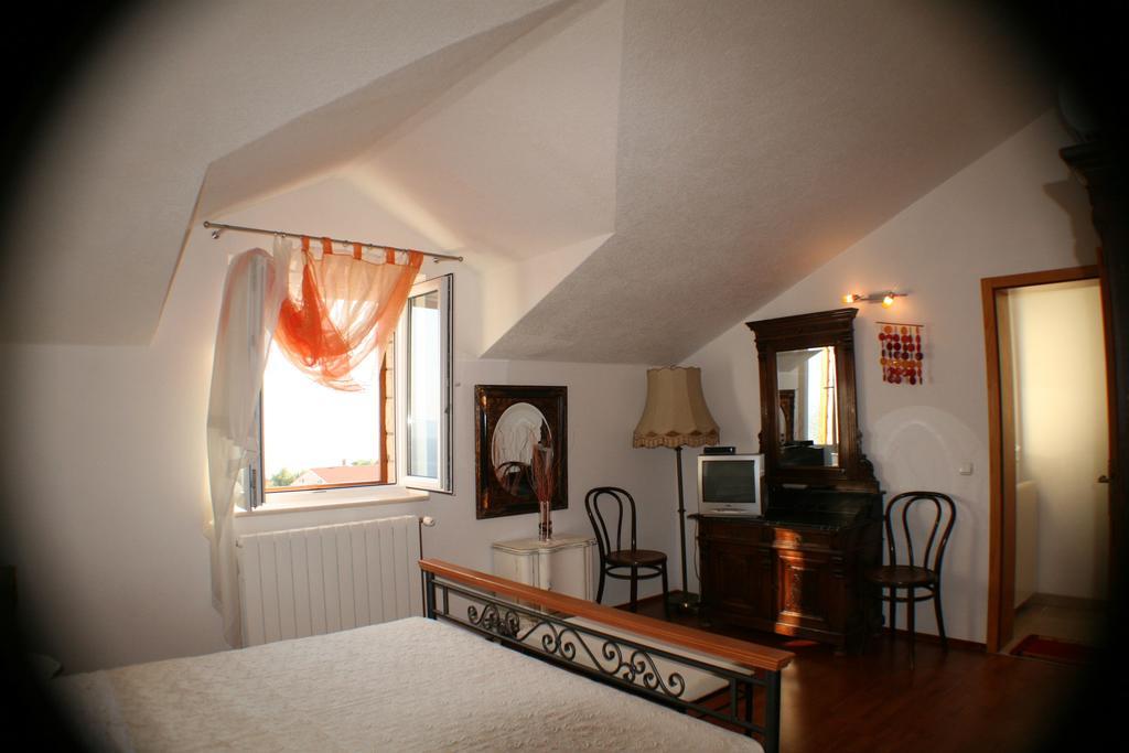 And Lea Apartment Bol