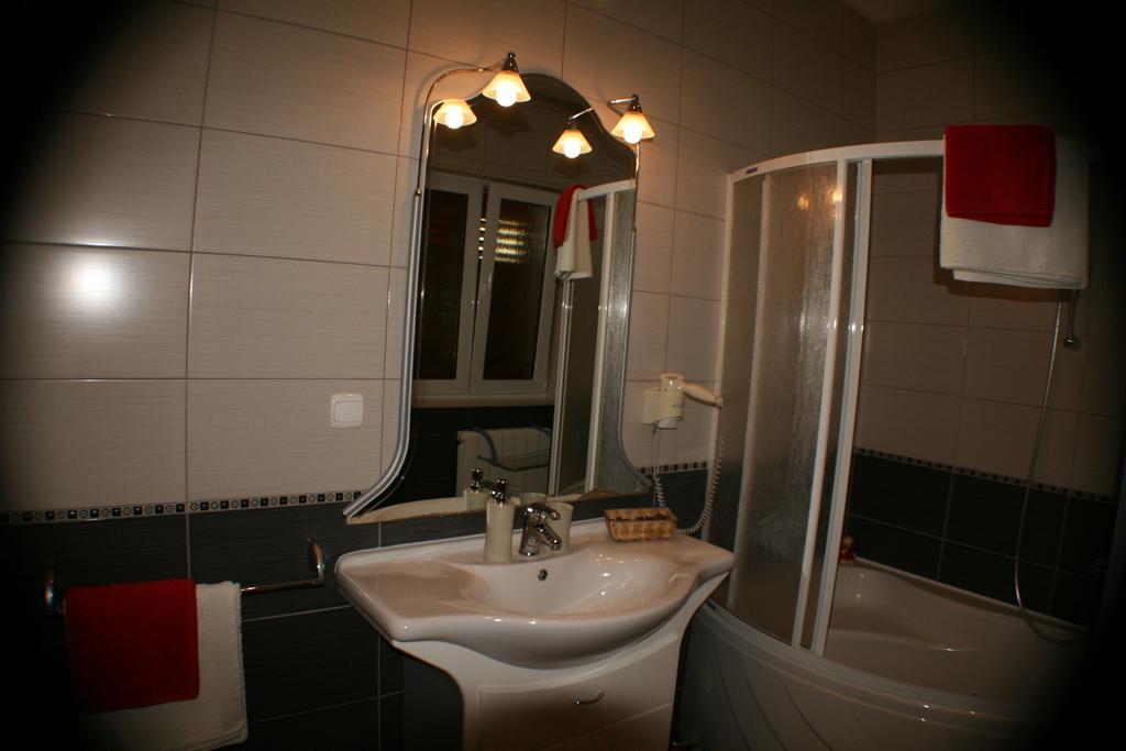 And Lea Apartment Bol