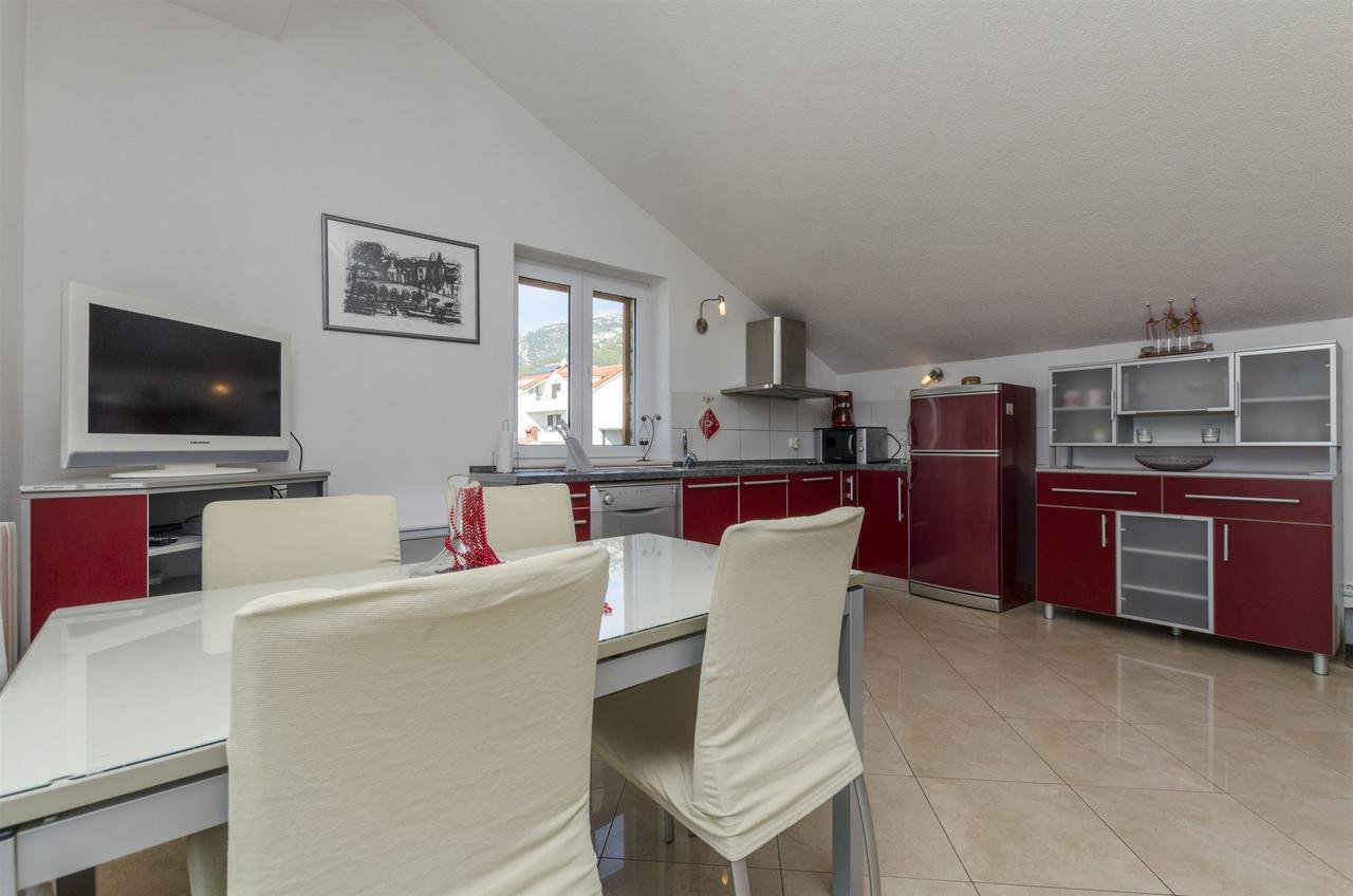 And Lea Apartment Bol